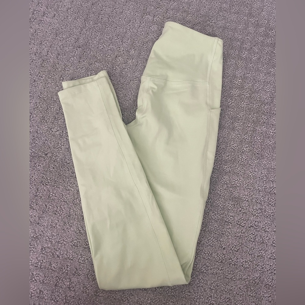 NWT Girlfriend Collective leggings in butterfly
